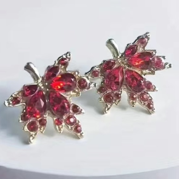 NWOT - Maple Leaf Design with Red Zircon Decor Stud Earrings (1.7cmX1.7cm) - Picture 4 of 7